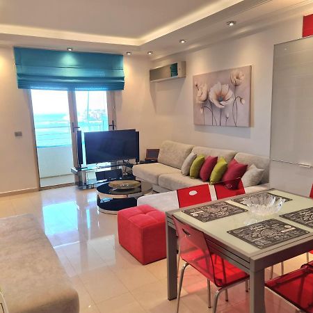 Luxury Seafront Apartments Sarandë Esterno foto