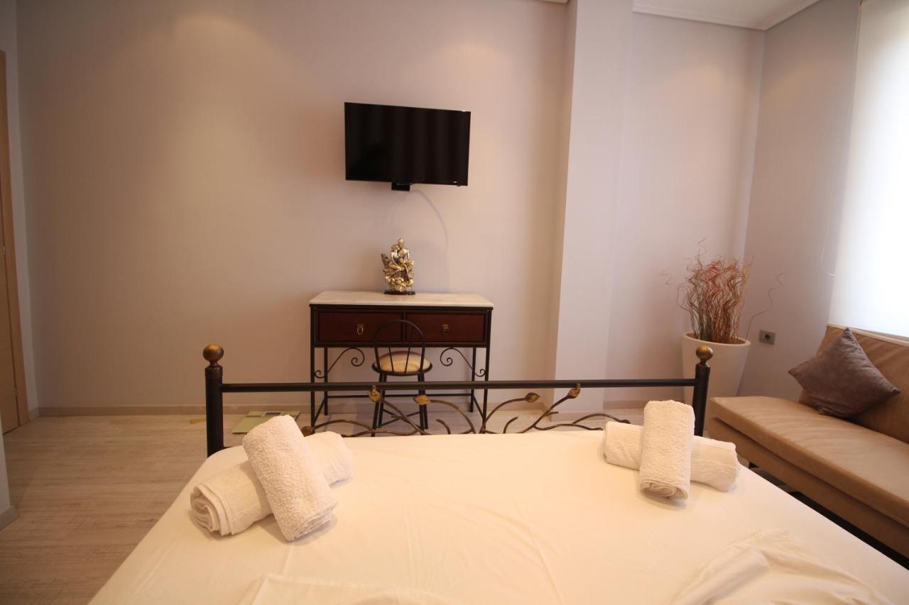 Luxury Seafront Apartments Sarandë Esterno foto