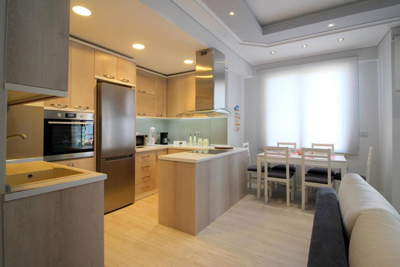 Luxury Seafront Apartments Sarandë Esterno foto