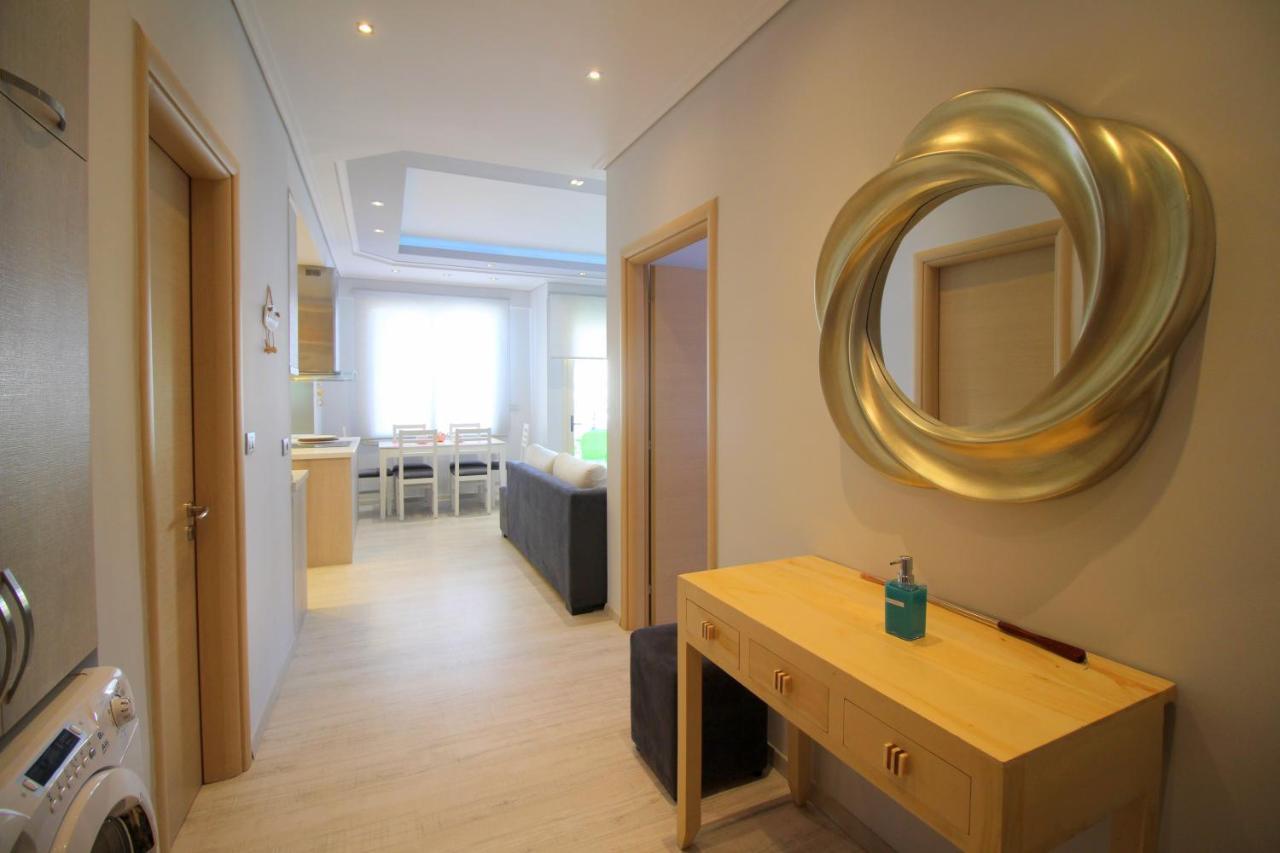 Luxury Seafront Apartments Sarandë Esterno foto