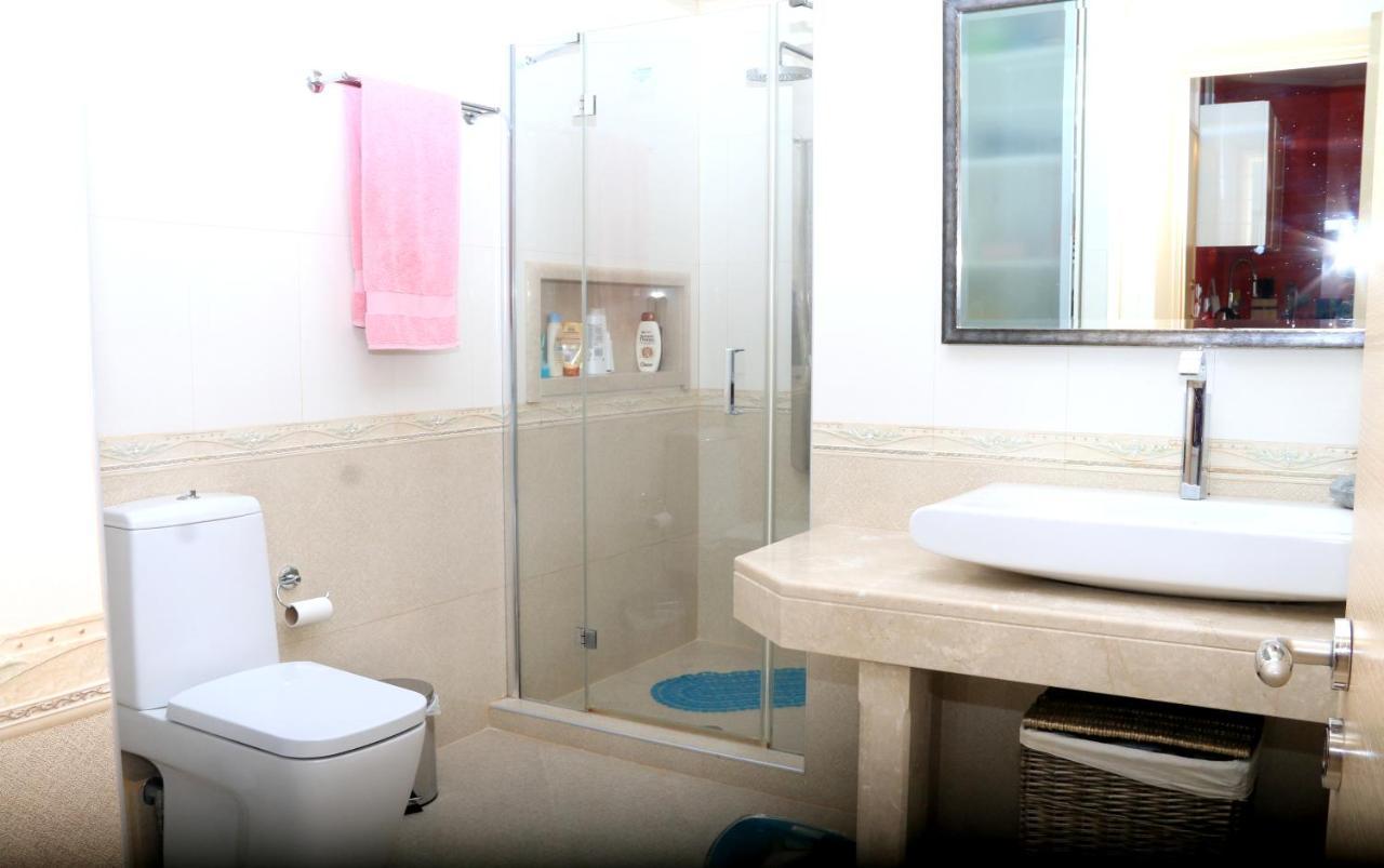 Luxury Seafront Apartments Sarandë Esterno foto